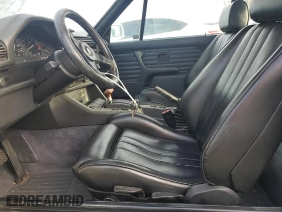 1990 BMW 3 Series z VIN WBABB2304LEC20114, wystawiony jako Copart lot #41611475 z przebiegiem 169 778 mil mil oraz Szkoda całkowita • Salvage title. Historia ofert i sprzedaży dostępna na DreamBid. Obrazek 7.