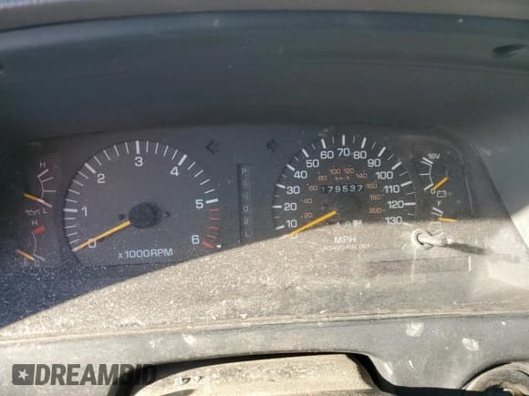 ✅ 1994 Toyota Land Cruiser • VIN: JT3DJ81W9R0071201 • Lot: 88673495. Listed on Copart with 179,537 mi. Free auction sales archive from the USA and detailed vehicle history report at DreamBid. Image 9.