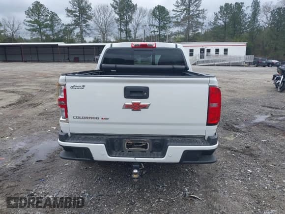 ✅ 2020 Chevrolet Colorado 4WD Z71 • VIN: 1GCGTDEN6L1228309 • Лот: 41865357. Опубликован ранее на IAAI с пробегом 100 560 миль. Бесплатный доступ к архиву аукционных продаж из США и подробный отчёт об истории автомобиля на DreamBid. Изображение 16.