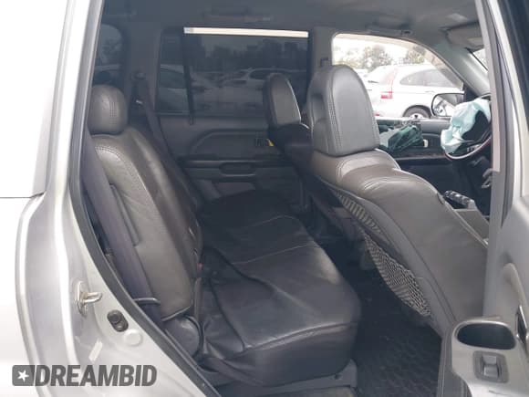 ✅ 2004 Honda Pilot EX • VIN: 2HKYF18634H538796 • Lot: 42706835. Listed on IAAI with Not provided. Free auction sales archive from the USA and detailed vehicle history report at DreamBid. Image 8.