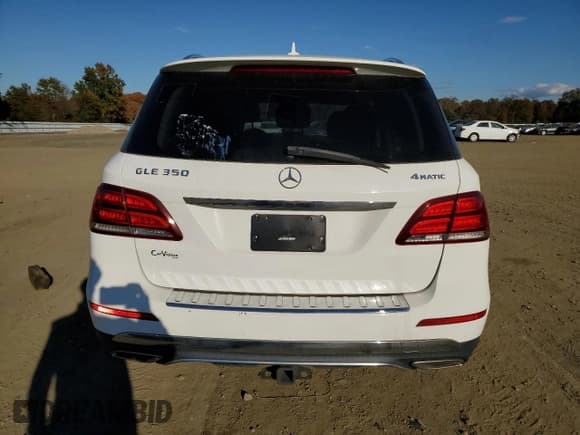 ✅ 2016 Mercedes-Benz GLE 350 • VIN: 4JGDA5HB6GA635578 • Lot: 90250165. Wystawiony na Copart z przebiegiem 101 759 mil. Bezpłatny archiwum sprzedaży aukcyjnych z USA i szczegółowy raport historii pojazdu na DreamBid. Zdjęcie 6.