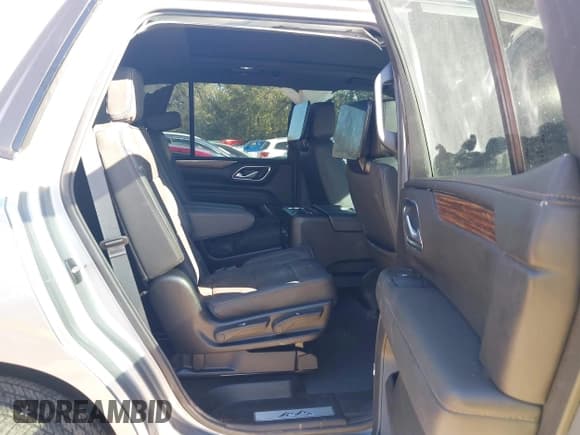 ✅ 2024 Chevrolet Tahoe High Country • VIN: 1GNSKTKT2RR187740 • Лот: 43499052. Опубликован ранее на IAAI с пробегом 31 341 миль. Бесплатный доступ к архиву аукционных продаж из США и подробный отчёт об истории автомобиля на DreamBid. Изображение 8.