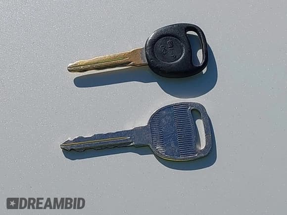 ✅ 2003 Chevrolet Silverado 2500HD LS • VIN: 1GCHC23U33F150223 • Lot: 43705201. Wystawiony na IAAI z przebiegiem 180 674 mil. Bezpłatny archiwum sprzedaży aukcyjnych z USA i szczegółowy raport historii pojazdu na DreamBid. Zdjęcie 11.