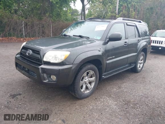 ✅ 2006 Toyota 4Runner Limited • VIN: JTEBU17R368053935 • Lot: 42374005. Listed on IAAI with 116,859 mi. Free auction sales archive from the USA and detailed vehicle history report at DreamBid. Image 2.
