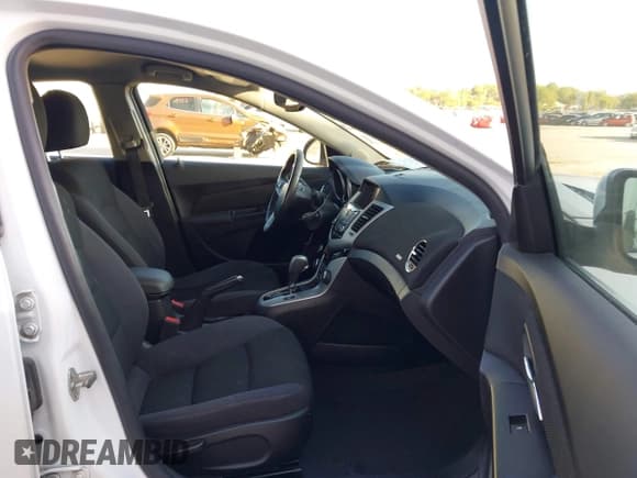 ✅ 2014 Chevrolet Cruze 1LT • VIN: 1G1PC5SB3E7352904 • Лот: 43357233. Опубликован ранее на IAAI с пробегом 86 351 миль. Бесплатный доступ к архиву аукционных продаж из США и подробный отчёт об истории автомобиля на DreamBid. Изображение 5.