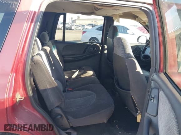 ✅ 1999 Dodge Durango • VIN: 1B4HR28Y4XF515098 • Lot: 43594408. Wystawiony na IAAI z przebiegiem 222 098 mil. Bezpłatny archiwum sprzedaży aukcyjnych z USA i szczegółowy raport historii pojazdu na DreamBid. Zdjęcie 8.