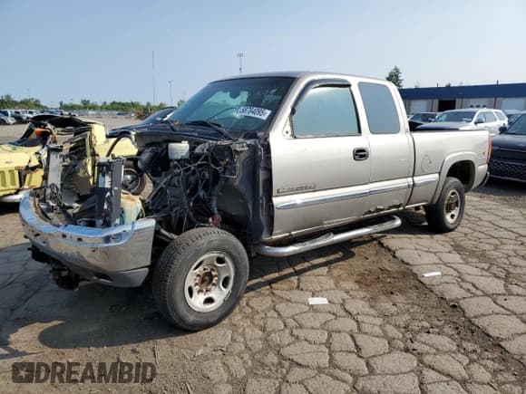 ✅ 2002 GMC Sierra 2500HD SLE • VIN: 1GTHK29G92E151398 • Lot: 58784095. Listed on Copart with Not provided. Free auction sales archive from the USA and detailed vehicle history report at DreamBid. Image 1.