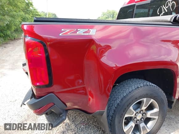 ✅ 2018 Chevrolet Colorado 4WD Z71 • VIN: 1GCGTDEN1J1190761 • Лот: 42682195. Опубликован ранее на IAAI с пробегом 55 393 миль. Бесплатный доступ к архиву аукционных продаж из США и подробный отчёт об истории автомобиля на DreamBid. Изображение 18.