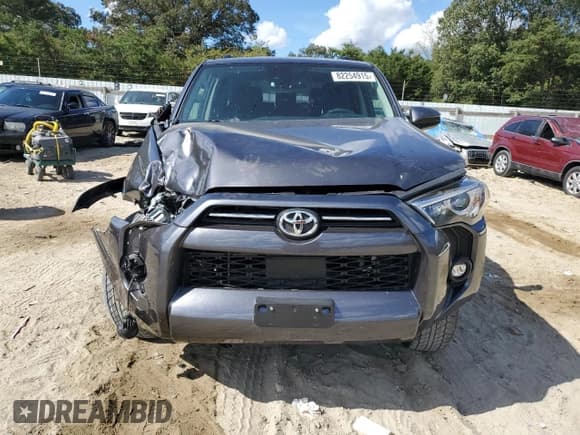 ✅ 2021 Toyota 4Runner SR5 • VIN: JTEMU5JR0M5886552 • Lot: 82254915. Listed on Copart with 85,138 mi. Free auction sales archive from the USA and detailed vehicle history report at DreamBid. Image 5.