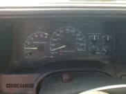 ✅ 1996 Chevrolet Silverado 1500 • VIN: 1GCEC14W5TZ214497 • Лот: 92855635. Опубликован ранее на Copart с пробегом 208 689 миль. Бесплатный доступ к архиву аукционных продаж из США и подробный отчёт об истории автомобиля на DreamBid. Изображение 9.