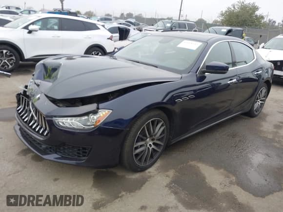 ✅ 2019 Maserati Ghibli • VIN: ZAM57XSA4K1325856 • Lot: 43358143. Wystawiony na IAAI z przebiegiem 44 410 mil. Bezpłatny archiwum sprzedaży aukcyjnych z USA i szczegółowy raport historii pojazdu na DreamBid. Zdjęcie 2.