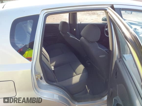 ✅ 2006 Chevrolet Aveo LS • VIN: KL1TD66676B621935 • Lot: 42732231. Wystawiony na IAAI z przebiegiem 81 283 mil. Bezpłatny archiwum sprzedaży aukcyjnych z USA i szczegółowy raport historii pojazdu na DreamBid. Zdjęcie 8.