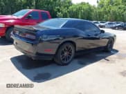 ✅ 2020 Dodge Challenger R/T Scat Pack • VIN: 2C3CDZFJXLH104506 • Lot: 42649593. Wystawiony na IAAI z przebiegiem 101 243 mil. Bezpłatny archiwum sprzedaży aukcyjnych z USA i szczegółowy raport historii pojazdu na DreamBid. Zdjęcie 4.