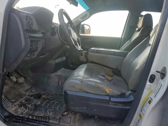 ✅ 2015 Toyota Tundra SR5 • VIN: 5TFRM5F10FX084474 • Lot: 96959335. Listed on Copart with 247,979 mi. Free auction sales archive from the USA and detailed vehicle history report at DreamBid. Image 8.