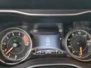 ✅ 2021 Jeep Cherokee Trailhawk • VIN: 1C4PJMBX8MD158050 • Lot: 80715265. Wystawiony na Copart z przebiegiem 51 088 mil. Bezpłatny archiwum sprzedaży aukcyjnych z USA i szczegółowy raport historii pojazdu na DreamBid. Zdjęcie 9.