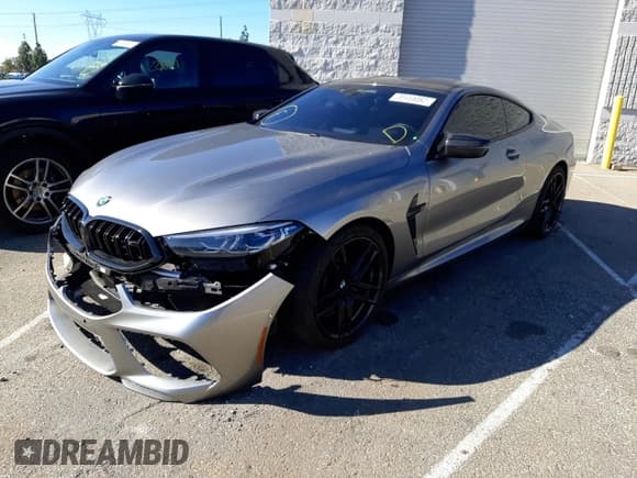 ✅ 2022 BMW M8 Competition • VIN: WBSAE0C02NCG99859 • Lot: 70144082. Wystawiony na Copart z przebiegiem 13 504 mil. Bezpłatny archiwum sprzedaży aukcyjnych z USA i szczegółowy raport historii pojazdu na DreamBid. Zdjęcie 1.