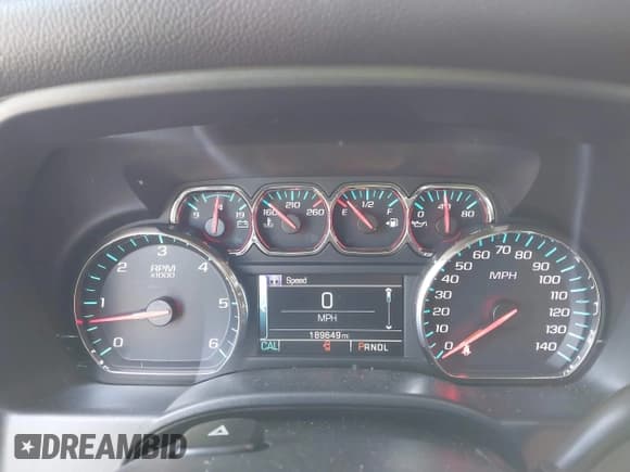 ✅ 2019 Chevrolet Silverado 1500 LT • VIN: 2GCRCPECXK1163496 • Lot: 42667633. Wystawiony na IAAI z przebiegiem 189 649 mil. Bezpłatny archiwum sprzedaży aukcyjnych z USA i szczegółowy raport historii pojazdu na DreamBid. Zdjęcie 7.