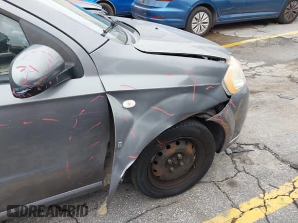 ✅ 2008 Chevrolet Aveo LS • VIN: KL1TD56618B047314 • Lot: 41628910. Wystawiony na IAAI z przebiegiem 72 802 mil. Bezpłatny archiwum sprzedaży aukcyjnych z USA i szczegółowy raport historii pojazdu na DreamBid. Zdjęcie 6.