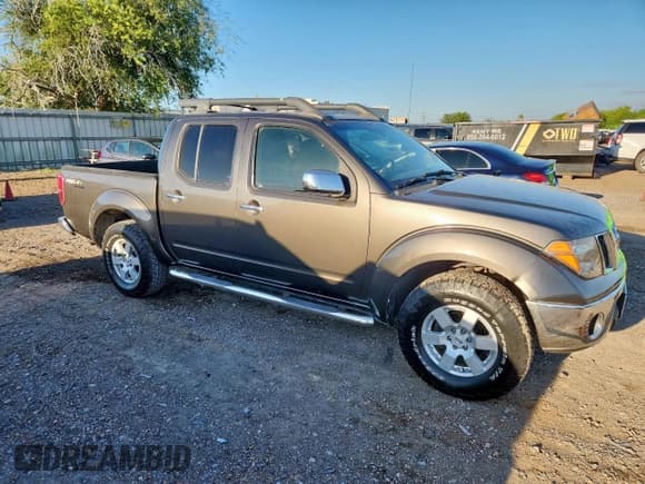 ✅ 2006 Nissan Frontier SE • VIN: 1N6AD07W56C412938 • Lot: 81656015. Listed on Copart with 213,786 mi. Free auction sales archive from the USA and detailed vehicle history report at DreamBid. Image 4.