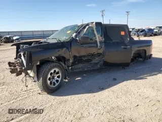 ✅ 2011 Chevrolet Silverado 1500 LS • VIN: 3GCPCREA1BG323175 • Lot: 72643204. Listed on Copart with 173,115 mi. Free auction sales archive from the USA and detailed vehicle history report at DreamBid. Image 1.