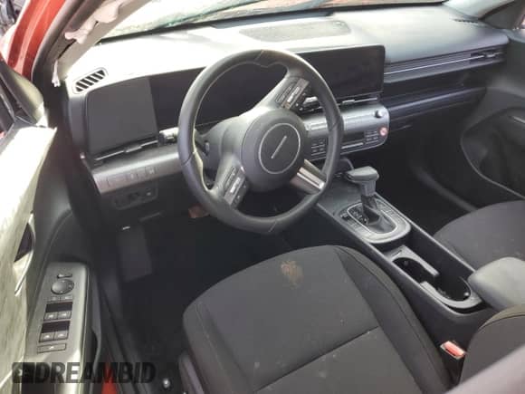 2025 Hyundai Kona SEL with VIN KM8HB3ABXSU207498, listed as a Copart auction lot 84912554 with 4,244 mi miles and Clean title. Bid and sale history available at DreamBid. Image 8.