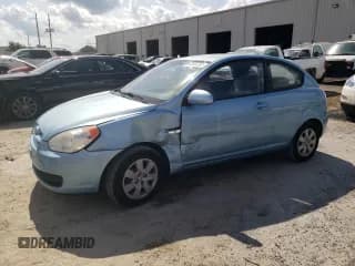 ✅ 2008 Hyundai Accent GS • VIN: KMHCM36C98U093301 • Лот: 63564783. Опубликован ранее на Copart с пробегом 94 773 миль. Бесплатный доступ к архиву аукционных продаж из США и подробный отчёт об истории автомобиля на DreamBid. Изображение 1.