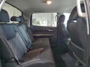 ✅ 2018 Toyota Tundra SR5 • VIN: 5TFDW5F14JX712792 • Лот: 94377135. Опубликован ранее на Copart с пробегом 56 649 миль. Бесплатный доступ к архиву аукционных продаж из США и подробный отчёт об истории автомобиля на DreamBid. Изображение 10.