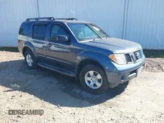 ✅ 2005 Nissan Pathfinder SE • VIN: 5N1AR18W95C784060 • Lot: 43520667. Listed on IAAI with 299,362 mi. Free auction sales archive from the USA and detailed vehicle history report at DreamBid. Image 1.
