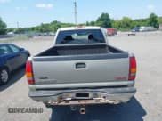 ✅ 2002 GMC Sierra 2500HD SLE • VIN: 1GTHK23112F233463 • Lot: 42576849. Wystawiony na IAAI z przebiegiem 391 992 mil. Bezpłatny archiwum sprzedaży aukcyjnych z USA i szczegółowy raport historii pojazdu na DreamBid. Zdjęcie 16.