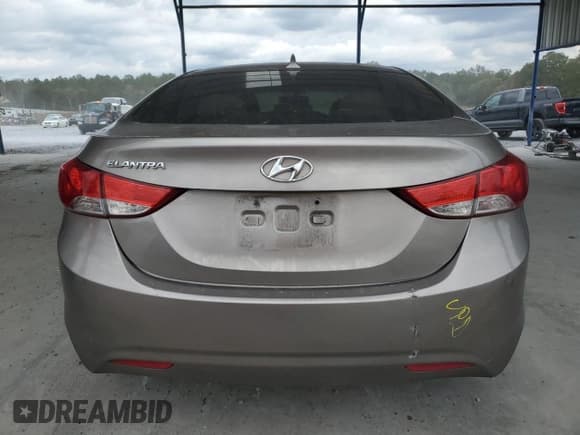 ✅ 2013 Hyundai Elantra Limited • VIN: 5NPDH4AE7DH295988 • Lot: 82532825. Listed on Copart with 178,671 mi. Free auction sales archive from the USA and detailed vehicle history report at DreamBid. Image 6.