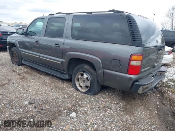✅ 2002 Chevrolet Suburban LS • VIN: 3GNEC16Z12G341471 • Лот: 41458266. Опубликован ранее на IAAI с пробегом 465 410 миль. Бесплатный доступ к архиву аукционных продаж из США и подробный отчёт об истории автомобиля на DreamBid. Изображение 3.