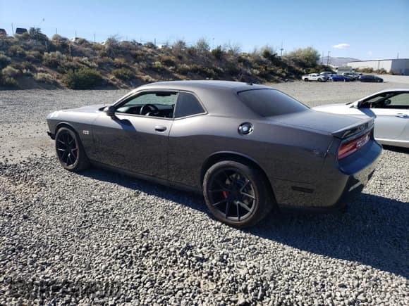 ✅ 2014 Dodge Challenger SRT-8 • VIN: 2C3CDYCJ8EH137473 • Lot: 67587044. Wystawiony na Copart z przebiegiem 51 544 mil. Bezpłatny archiwum sprzedaży aukcyjnych z USA i szczegółowy raport historii pojazdu na DreamBid. Zdjęcie 2.