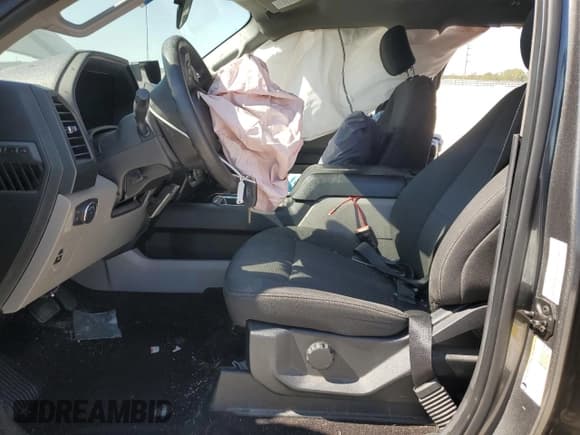 ✅ 2018 Ford F-150 XL • VIN: 1FTEW1CP7JKE92423 • Lot: 82518835. Wystawiony na Copart z przebiegiem 94 987 mil. Bezpłatny archiwum sprzedaży aukcyjnych z USA i szczegółowy raport historii pojazdu na DreamBid. Zdjęcie 7.