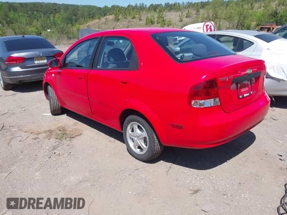 2006 Chevrolet Aveo LS z VIN KL1TD56656B632703, wystawiony jako IAAI lot #42045692 z przebiegiem 62 333 mil mil oraz . Historia ofert i sprzedaży dostępna na DreamBid. Obrazek 3.