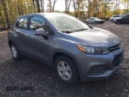 ✅ 2020 Chevrolet Trax LS • VIN: 3GNCJKSBXLL203366 • Lot: 43584734. Wystawiony na IAAI z przebiegiem 116 779 mil. Bezpłatny archiwum sprzedaży aukcyjnych z USA i szczegółowy raport historii pojazdu na DreamBid. Zdjęcie 1.