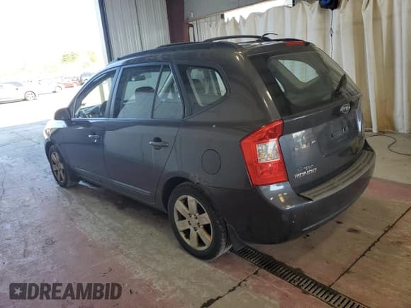 ✅ 2008 Kia Rondo LX • VIN: KNAFG525987149132 • Лот: 80448555. Опубликован ранее на Copart с пробегом 135 797 миль. Бесплатный доступ к архиву аукционных продаж из США и подробный отчёт об истории автомобиля на DreamBid. Изображение 2.