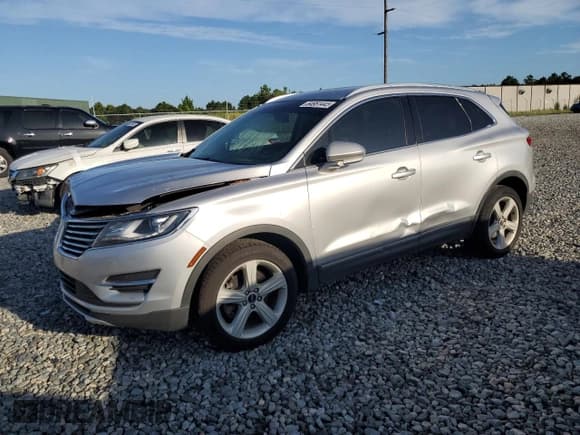 ✅ 2018 Lincoln MKC Premiere • VIN: 5LMCJ1C93JUL01035 • Lot: 64951445. Listed on Copart with 226,475 mi. Free auction sales archive from the USA and detailed vehicle history report at DreamBid. Image 1.