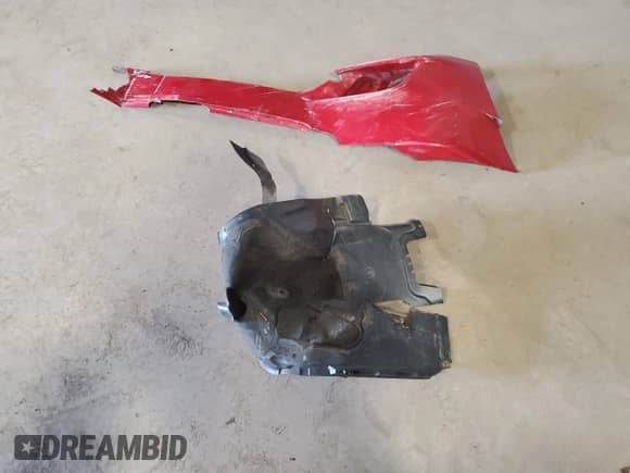 ✅ 2013 Dodge Charger RT • VIN: 2C3CDXCT0DH631949 • Lot: 68754655. Wystawiony na Copart z przebiegiem 88 142 mil. Bezpłatny archiwum sprzedaży aukcyjnych z USA i szczegółowy raport historii pojazdu na DreamBid. Zdjęcie 12.