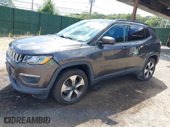 ✅ 2018 Jeep Compass Latitude • VIN: 3C4NJDBB8JT245724 • Lot: 43030962. Listed on IAAI with 46,576 mi. Free auction sales archive from the USA and detailed vehicle history report at DreamBid. Image 2.