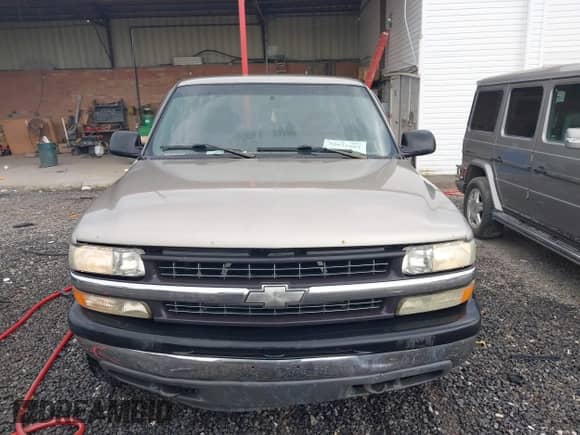 ✅ 2000 Chevrolet Silverado 1500 LS • VIN: 2GCEK19T9Y1331453 • Lot: 42671687. Wystawiony na IAAI z przebiegiem 233 675 mil mil. Skorzystaj z bezpłatnego archiwum sprzedaży aukcyjnych z USA i zobacz szczegółowy raport historii pojazdu na DreamBid. Zdjęcie 12.
