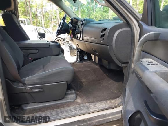 ✅ 2009 Chevrolet Silverado 2500HD LT • VIN: 1GCHK53K89F115396 • Лот: 42130649. Опубликован ранее на IAAI с пробегом 225 590 миль. Бесплатный доступ к архиву аукционных продаж из США и подробный отчёт об истории автомобиля на DreamBid. Изображение 5.