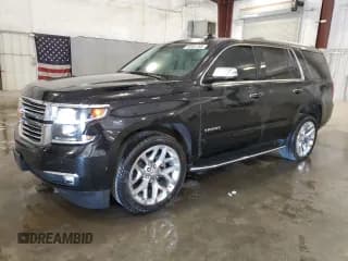 ✅ 2017 Chevrolet Tahoe Premier • VIN: 1GNSKCKC7HR327148 • Лот: 82381765. Опубликован ранее на Copart с пробегом 137 459 миль. Бесплатный доступ к архиву аукционных продаж из США и подробный отчёт об истории автомобиля на DreamBid. Изображение 1.