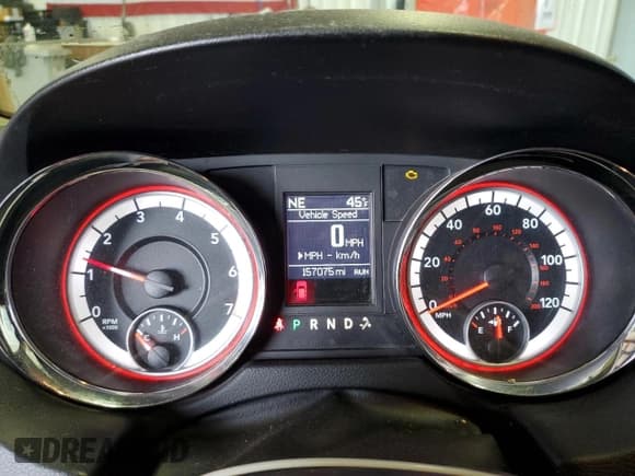 ✅ 2014 Dodge Grand Caravan SXT • VIN: 2C4RDGCG4ER305544 • Lot: 56880305. Wystawiony na Copart z przebiegiem 157 075 mil. Bezpłatny archiwum sprzedaży aukcyjnych z USA i szczegółowy raport historii pojazdu na DreamBid. Zdjęcie 9.