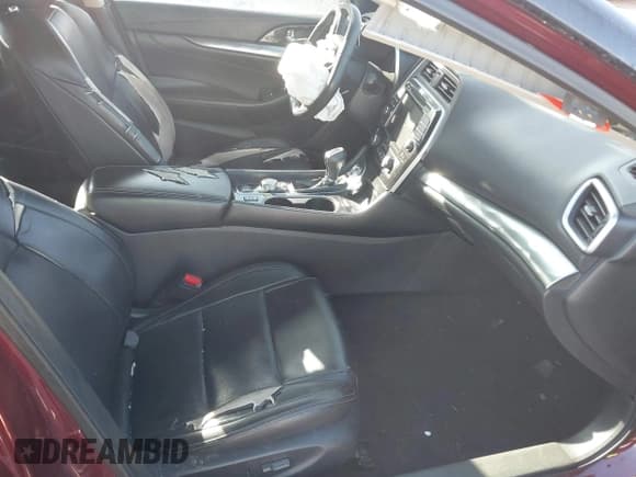 ✅ 2019 Nissan Maxima SL • VIN: 1N4AA6AV3KC367528 • Lot: 43535880. Listed on IAAI with 118,744 mi. Free auction sales archive from the USA and detailed vehicle history report at DreamBid. Image 5.