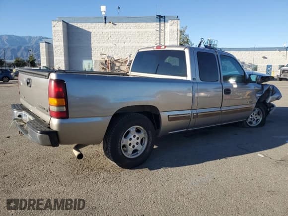 ✅ 2002 Chevrolet Silverado 1500 LS • VIN: 2GCEC19V521287943 • Lot: 86195615. Wystawiony na Copart z przebiegiem Nie podano. Bezpłatny archiwum sprzedaży aukcyjnych z USA i szczegółowy raport historii pojazdu na DreamBid. Zdjęcie 3.