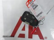 ✅ 2018 GMC Acadia Denali • VIN: 1GKKNPLS7JZ188730 • Lot: 43240994. Wystawiony na IAAI z przebiegiem 76 462 mil. Bezpłatny archiwum sprzedaży aukcyjnych z USA i szczegółowy raport historii pojazdu na DreamBid. Zdjęcie 11.