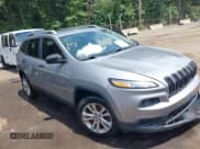 ✅ 2015 Jeep Cherokee Sport • VIN: 1C4PJLAB9FW669709 • Lot: 42947960. Wystawiony na IAAI z przebiegiem 139 538 mil. Bezpłatny archiwum sprzedaży aukcyjnych z USA i szczegółowy raport historii pojazdu na DreamBid. Zdjęcie 1.