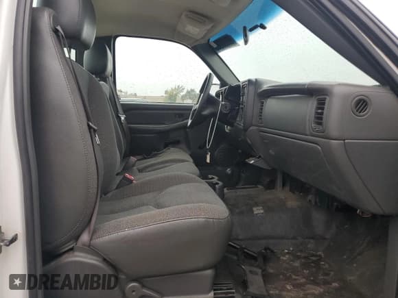 ✅ 2003 Chevrolet Silverado 2500HD Work Truck • VIN: 1GCHK24U53E371443 • Lot: 82538005. Wystawiony na Copart z przebiegiem 189 003 mil. Bezpłatny archiwum sprzedaży aukcyjnych z USA i szczegółowy raport historii pojazdu na DreamBid. Zdjęcie 10.