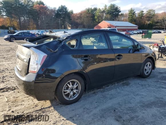 ✅ 2010 Toyota Prius IV • VIN: JTDKN3DU1A0042560 • Lot: 92787185. Listed on Copart with 90,534 mi. Free auction sales archive from the USA and detailed vehicle history report at DreamBid. Image 3.