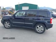 ✅ 2010 Jeep Patriot Latitude • VIN: 1J4NF1GB5AD646737 • Лот: 42804781. Опубликован ранее на IAAI с пробегом 77 336 миль. Бесплатный доступ к архиву аукционных продаж из США и подробный отчёт об истории автомобиля на DreamBid. Изображение 14.